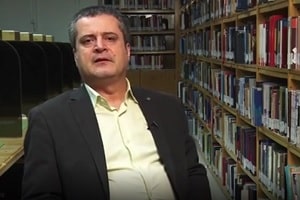 فیلم معرفی کتاب بزه‌دیده‌شناسی (جلد دوم) شناسایی بین‌المللی حق‌های بزه‌دیدگان - شهر دانش